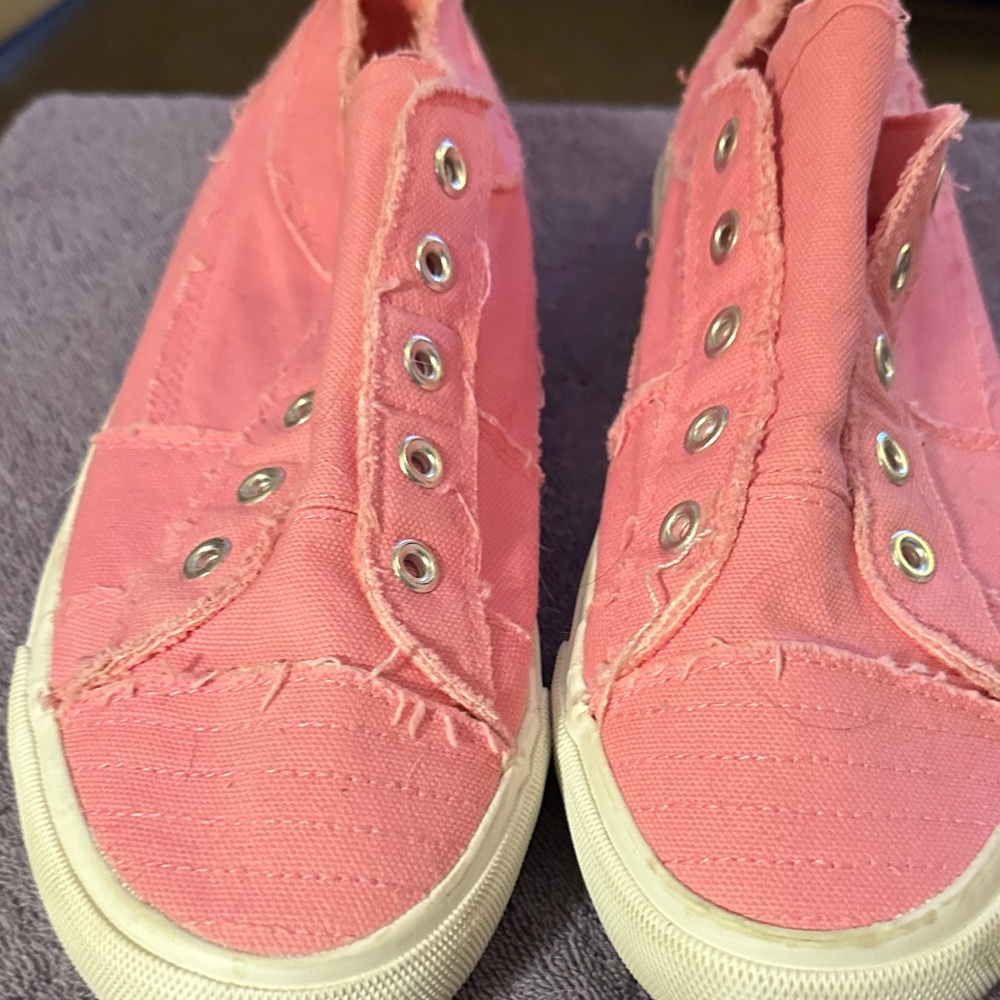 Corkys Coral Canvas Sneakers